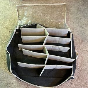 Laura Ashley Adjustable & Collapsible Shoe Organizer